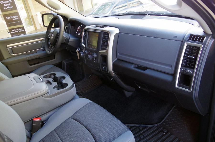  Dodge Ram 1500 2013 года  (фото 83 из 106)